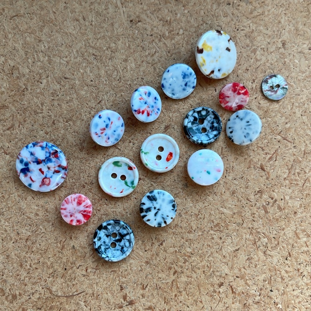 Colorful Speckled Buttons Set - Picture 2 of 4